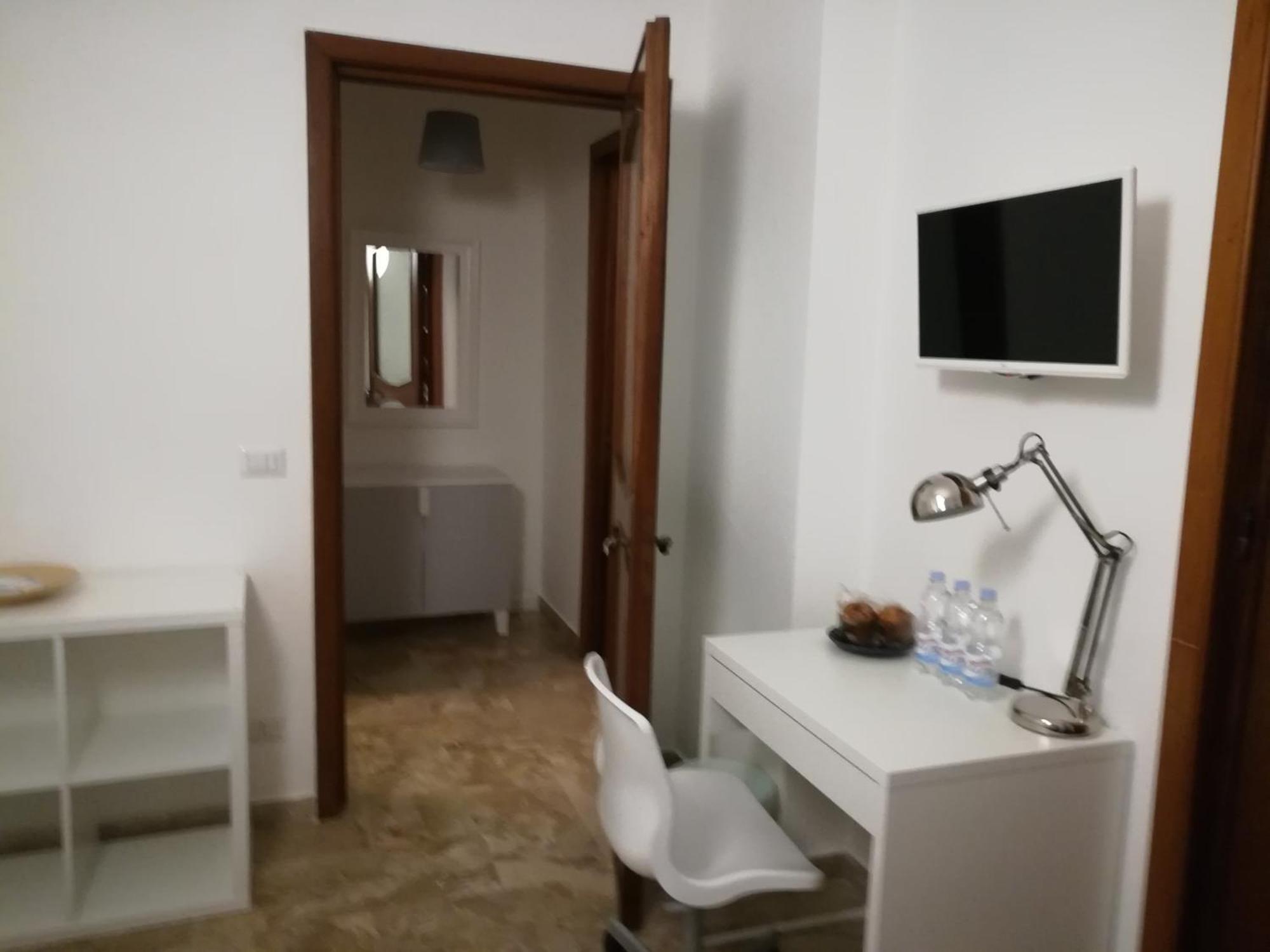 B&B La Terrazza Near The Beach Μπάρι Δωμάτιο φωτογραφία